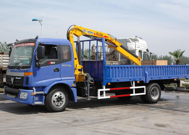 중국 튼튼한 너클 붐 트럭은 기중기, 철사 밧줄 절상을 거치하고 3200 kg를 떨어뜨립니다 협력 업체